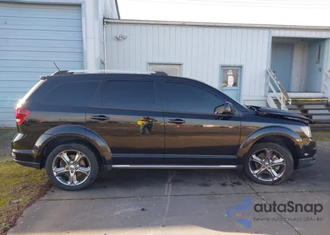 2017 Dodge Journey Crossroad Plus Awd z USA, uszkodzony, nr VIN 3C4PDDGG6HT553473